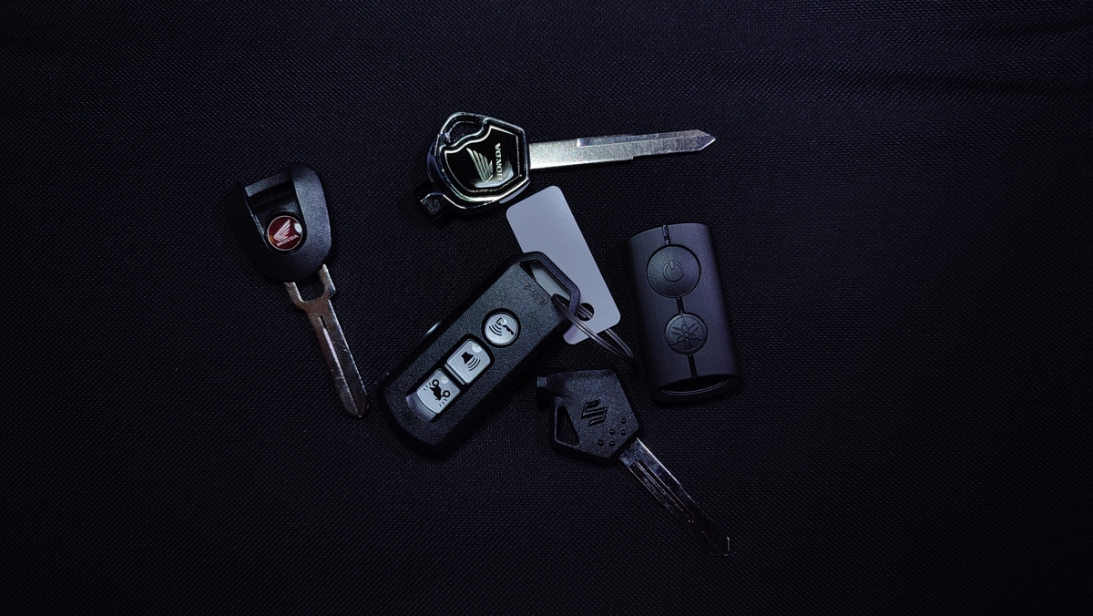 motorcycle key and remote